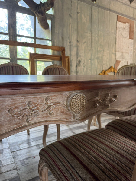 Provençal Dining table with pomogranate and brass ornaments~