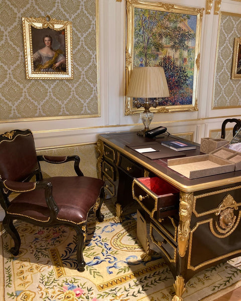 Desk / directoire of Louis XV opulence