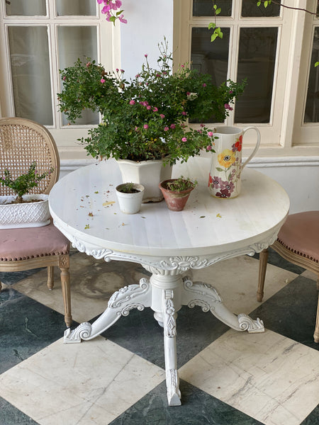 Louis XV inspired round dining table