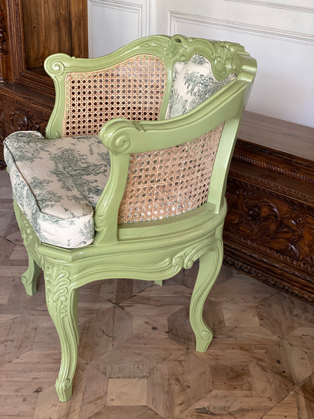 Louis XV fauteuil de bureau / desk chair with elegant carving