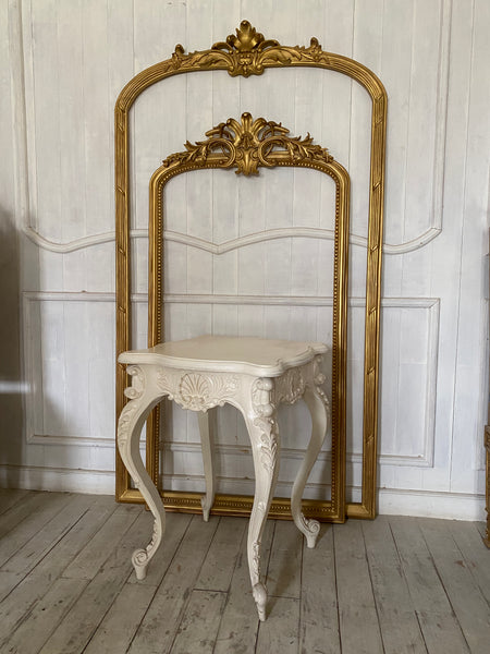 Louis XV side table with dramatic cockle