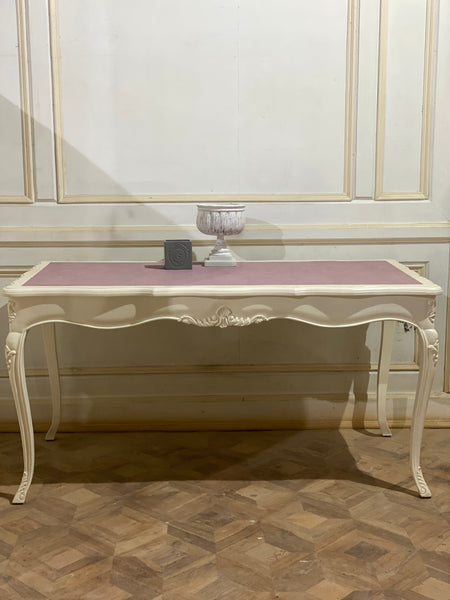 Elegant Louis XV desk with leather insert