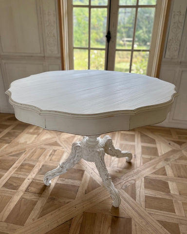 Provençal dining table
