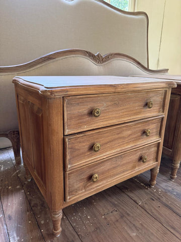Country style Louis XVI Nightstand