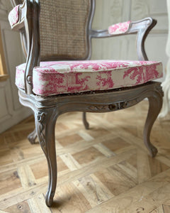 Elegant Country Louis XV Chair