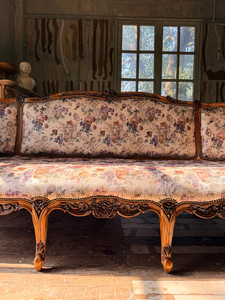 Louis XV elegant Canapé in walnut~