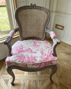 Elegant Country Louis XV Chair