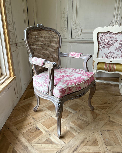 Elegant Country Louis XV Chair