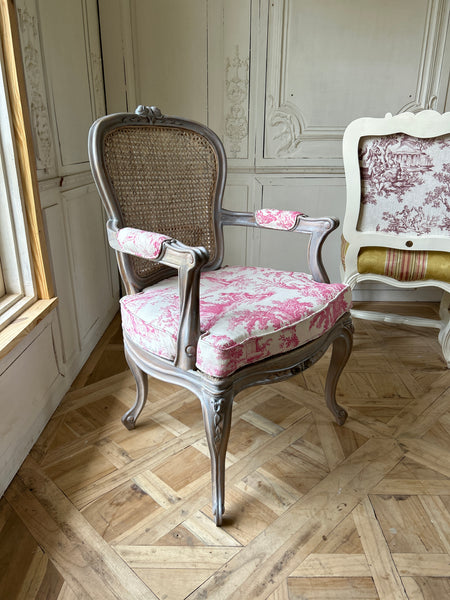 Elegant Country Louis XV Chair