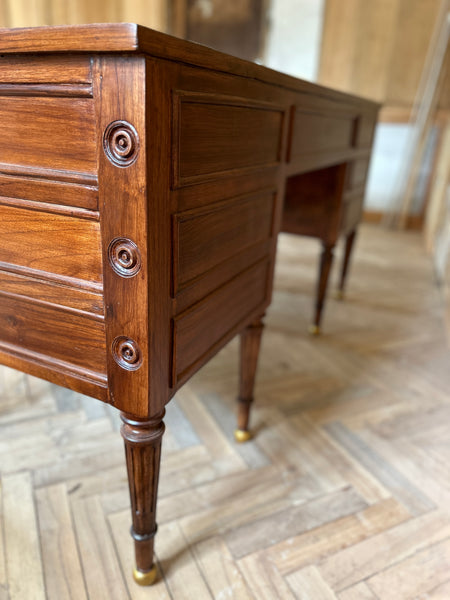 An elegant Sheraton desk