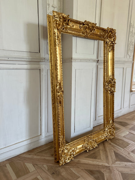Exceptional Louis XV frame inspired from an old Chateau~