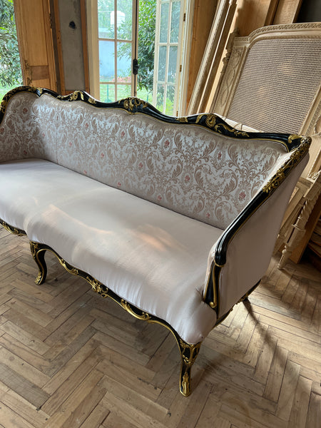 Louis XV Bergere with timeless carving