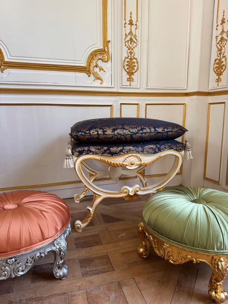 Louis XV dramatic footrests~