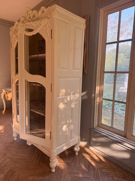 Louis XVI armoire with unfurling ribbon~