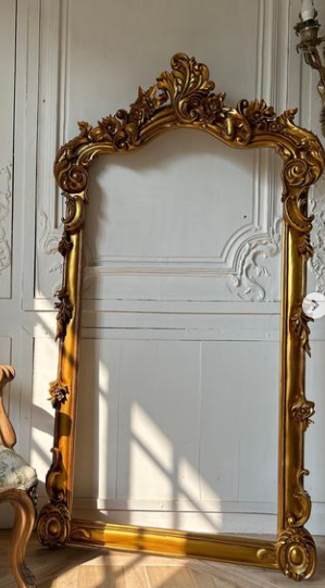 Surreal frame of Louis XV splendour