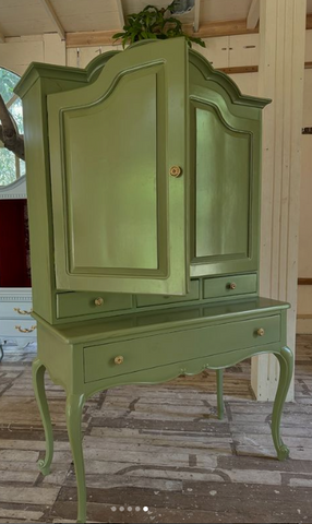 Louis XV sleek Armoire~
