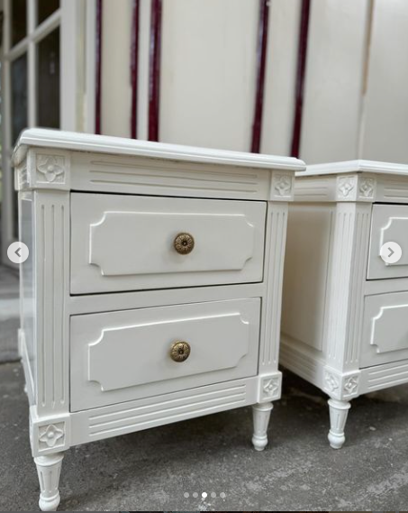Elegant Louis XVI night stand ~