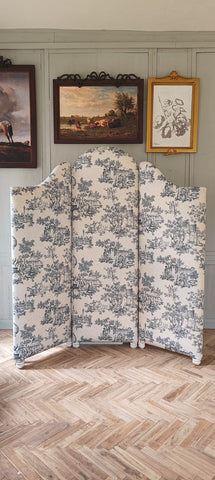 Dressing Screen in classic silhouette~