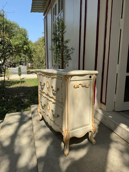 Petite Louis XV commode~