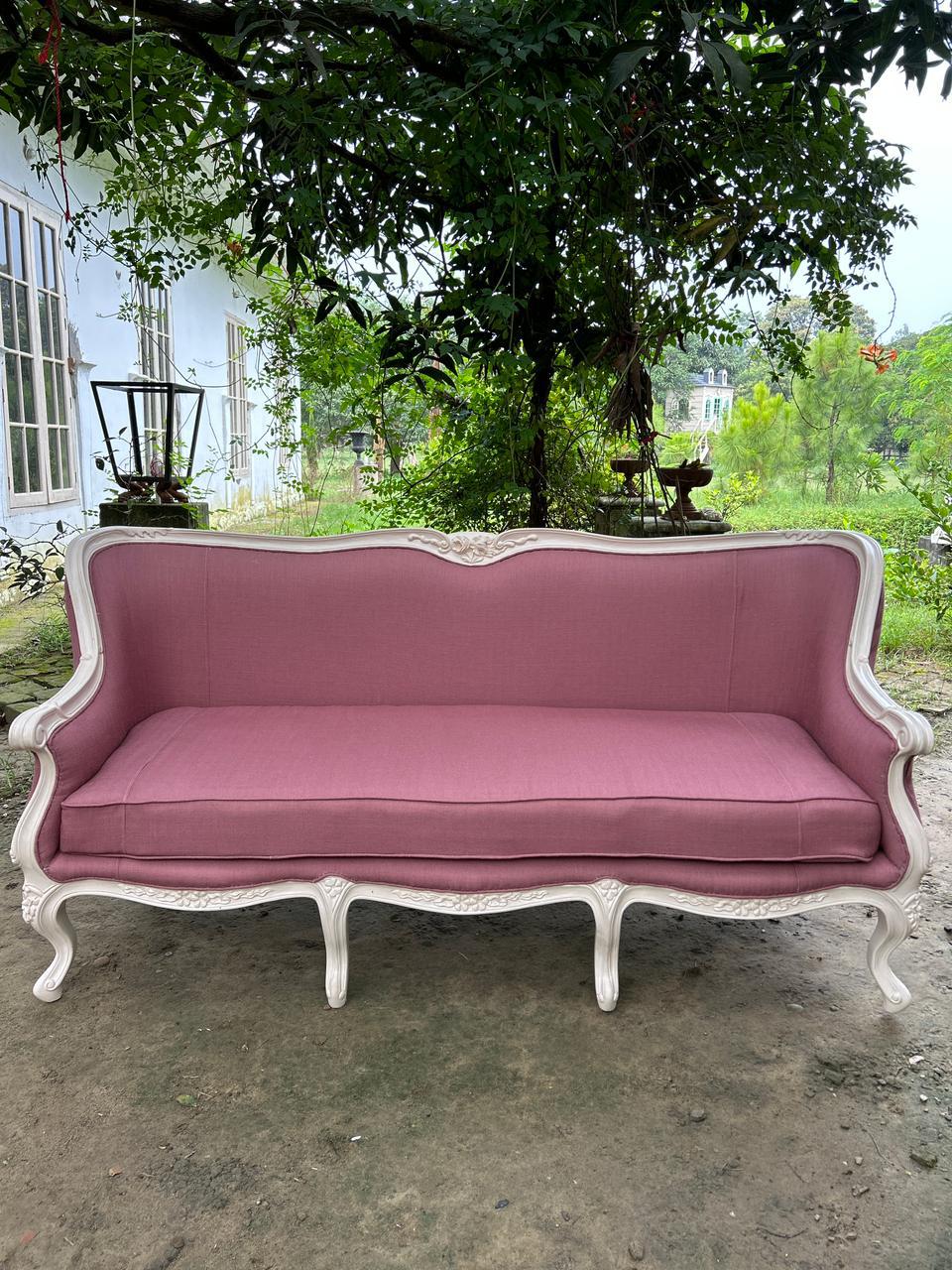 Elegant Louis XV bergere with sleek carving~