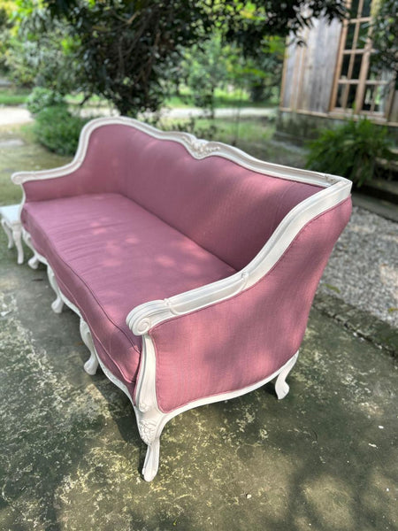 Elegant Louis XV bergere with sleek carving~