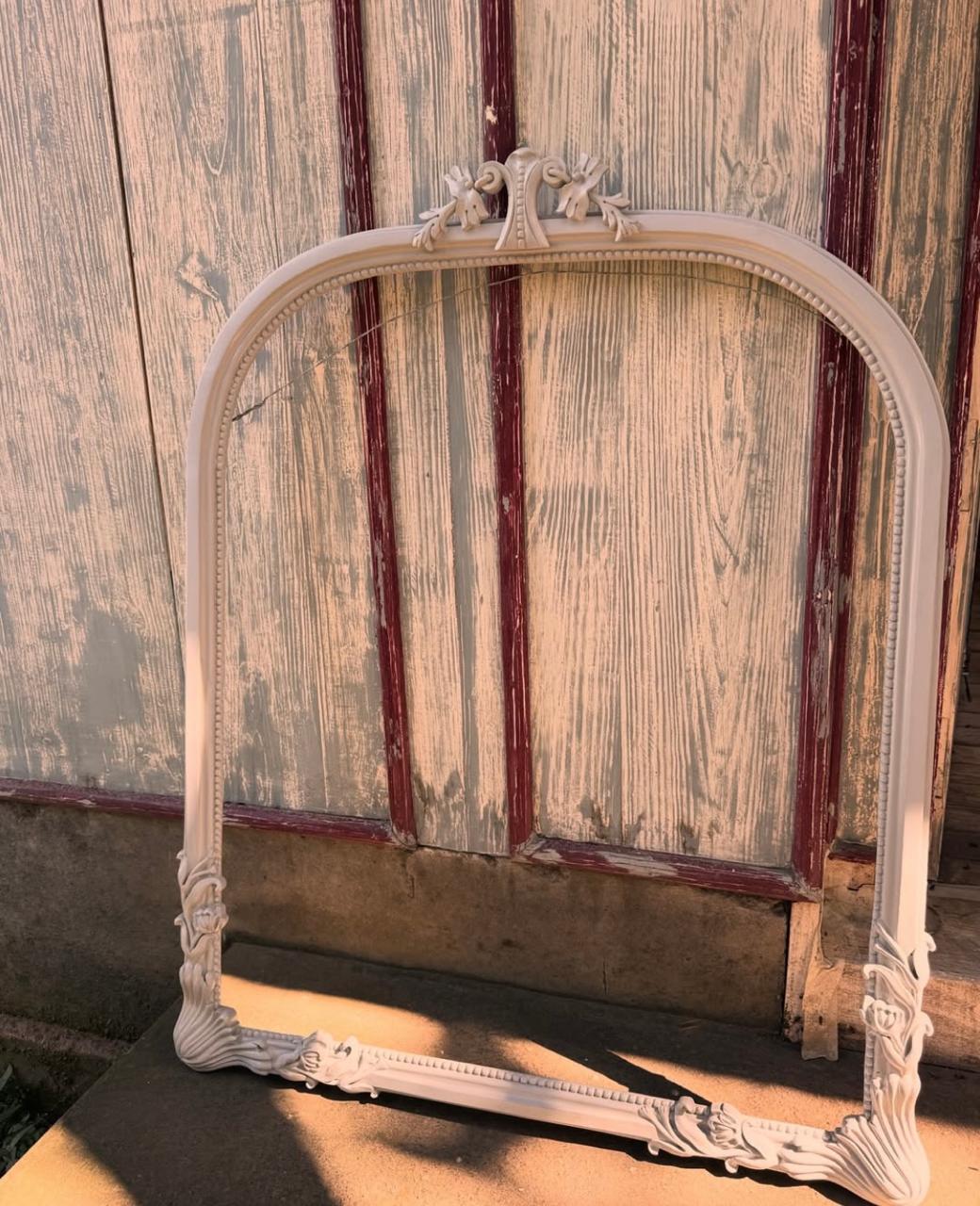Louis XVI frame in elegant grey~