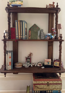 Delicate Wall shelf étagère ~