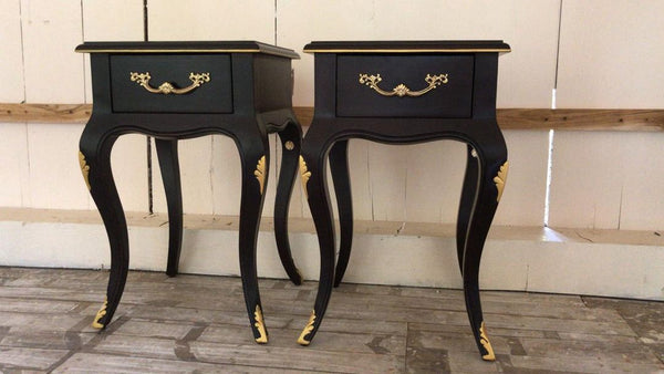 Elegant Louis XV SideTable / Night Stand