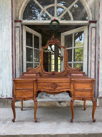 Classic Louis XV dressing table in warm walnut~