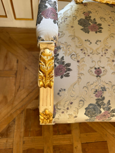 Sleek & Dainty  Louis XVI settee~