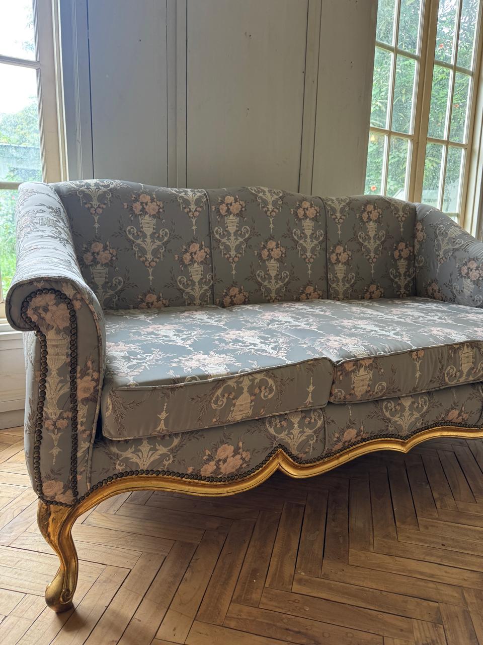 Sofa with a sleek Louis XV silhouette~