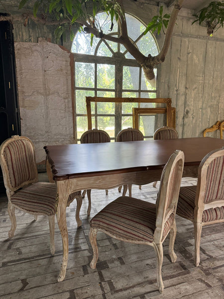 Provençal Dining table with pomogranate and brass ornaments~