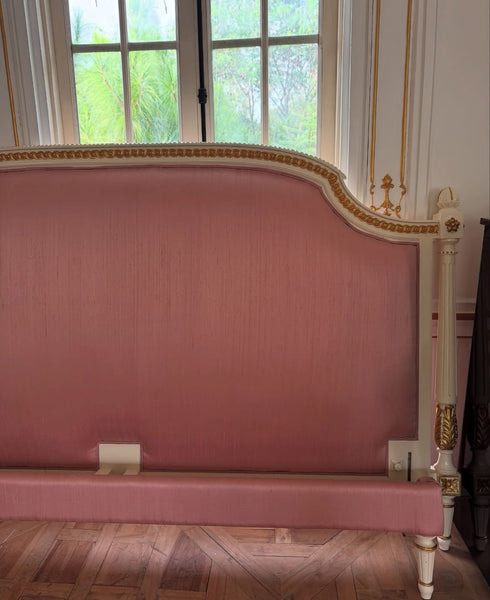 Delicate Louis XVI bed~