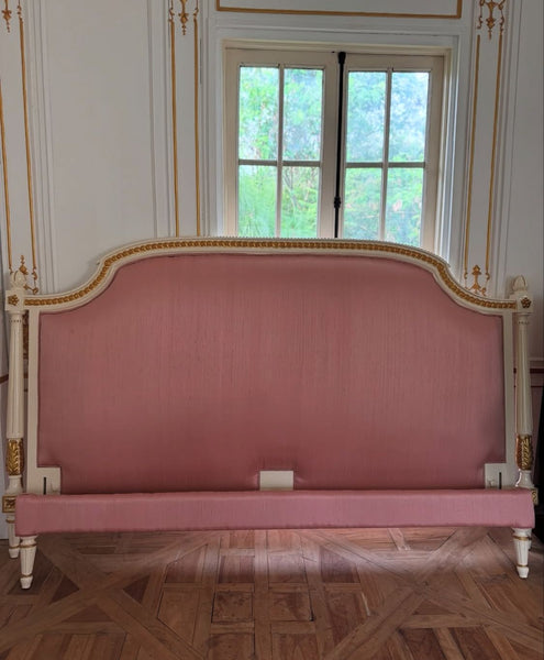Delicate Louis XVI bed~