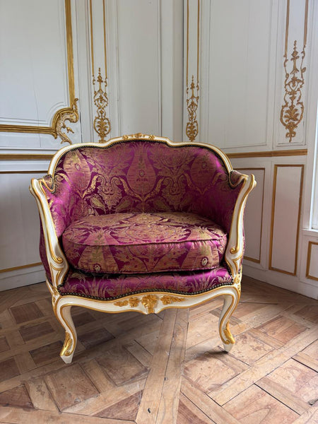 Louis XV Bergère with dramatic curve~