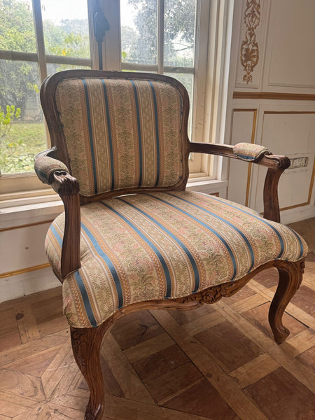 Louis XV classic fauteuil~