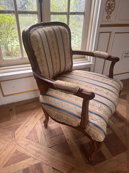 Louis XV classic fauteuil~