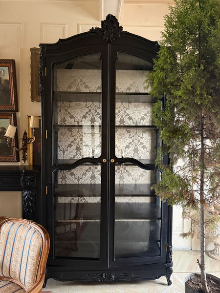 Louis XV elegant Armoire ~