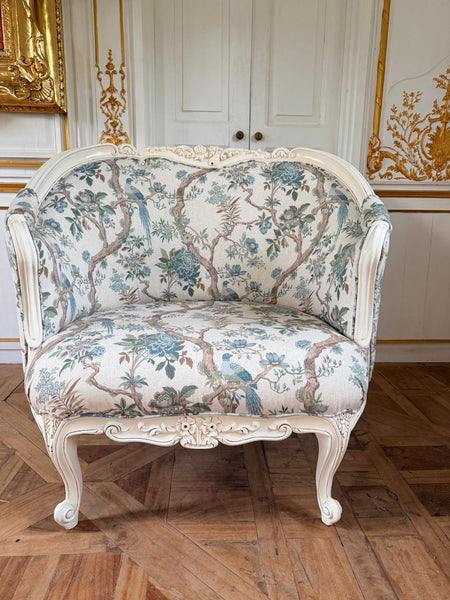 Single Bergère of superlative quality with naturalistic motifs inspired by Ceres~