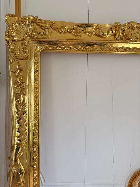 Louis XV elegant frame with deep cockles~