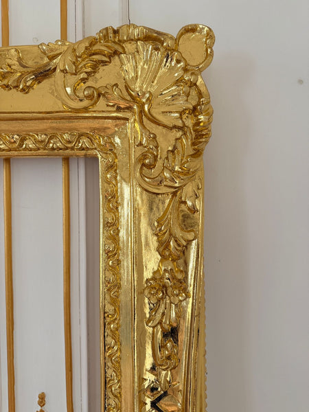 Louis XV elegant frame with deep cockles~