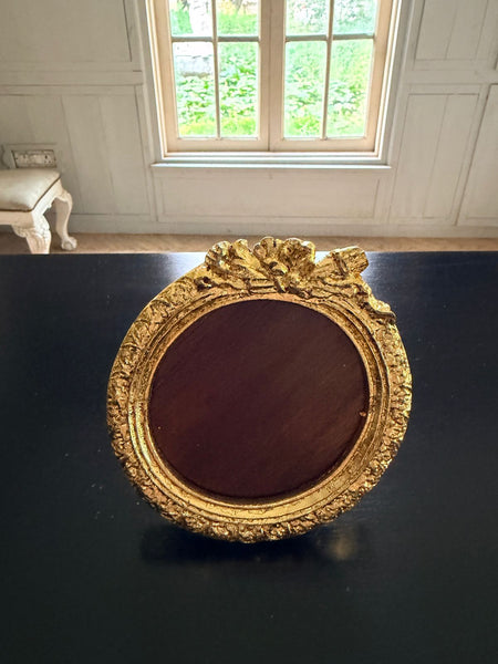 Louis XVI petite frame with quiver torch~