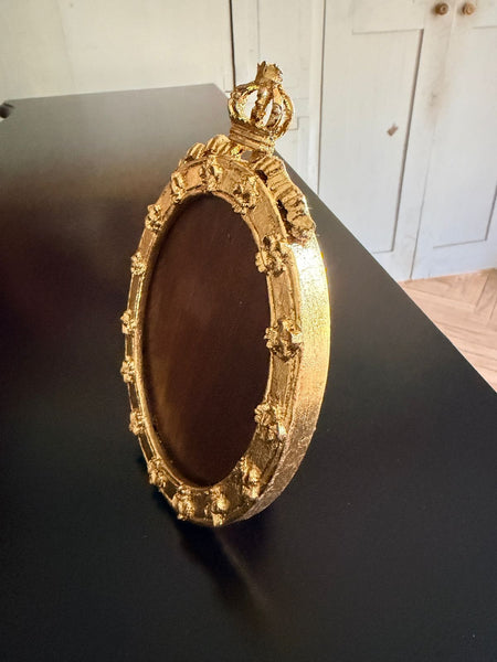 Louis XVI petite frame with a tiara~