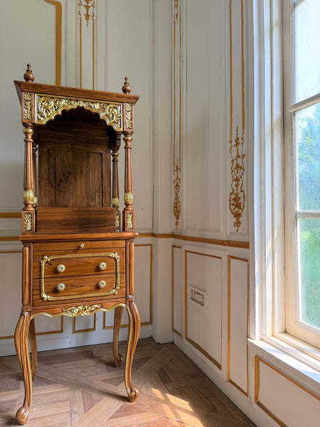 Sleek Louis XV Temple~
