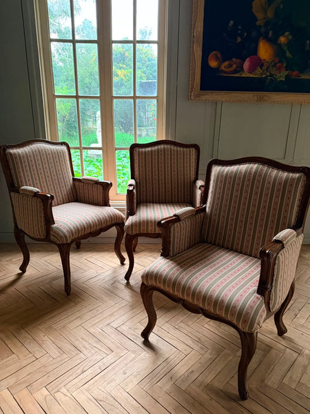 Elegant Louis XV Bergere~
