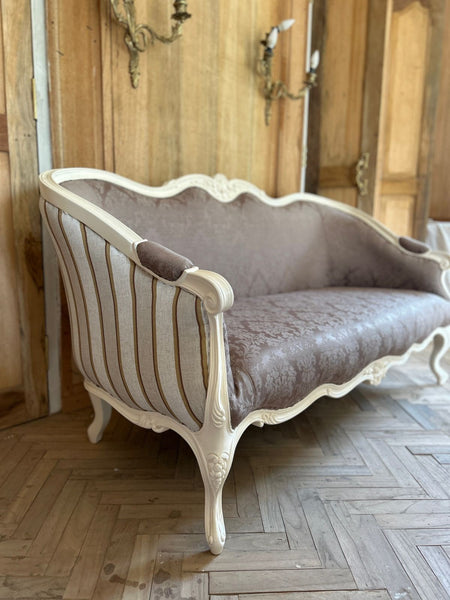 Louis XV Bergere in classic damask~