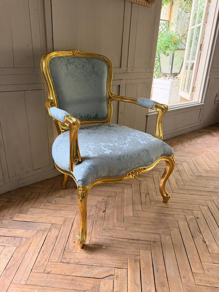 Classic Louis XV fauteuil in damask~
