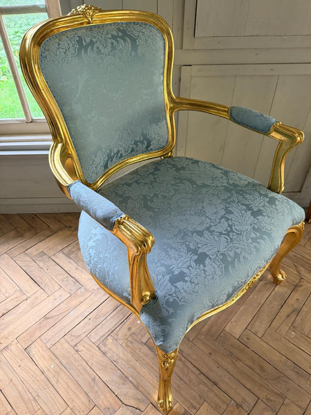 Classic Louis XV fauteuil in damask~