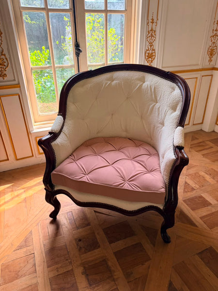 Louis XV Bergère with beautiful silhouette~