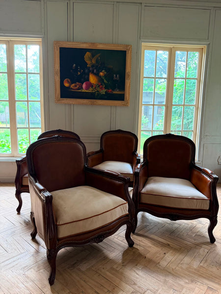 Louis XV Bergère in deep walnut~